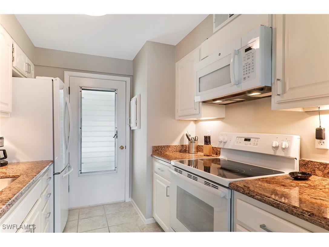 1300 Gulf Shore Boulevard N #406 Naples FL 34102 225068779 image11