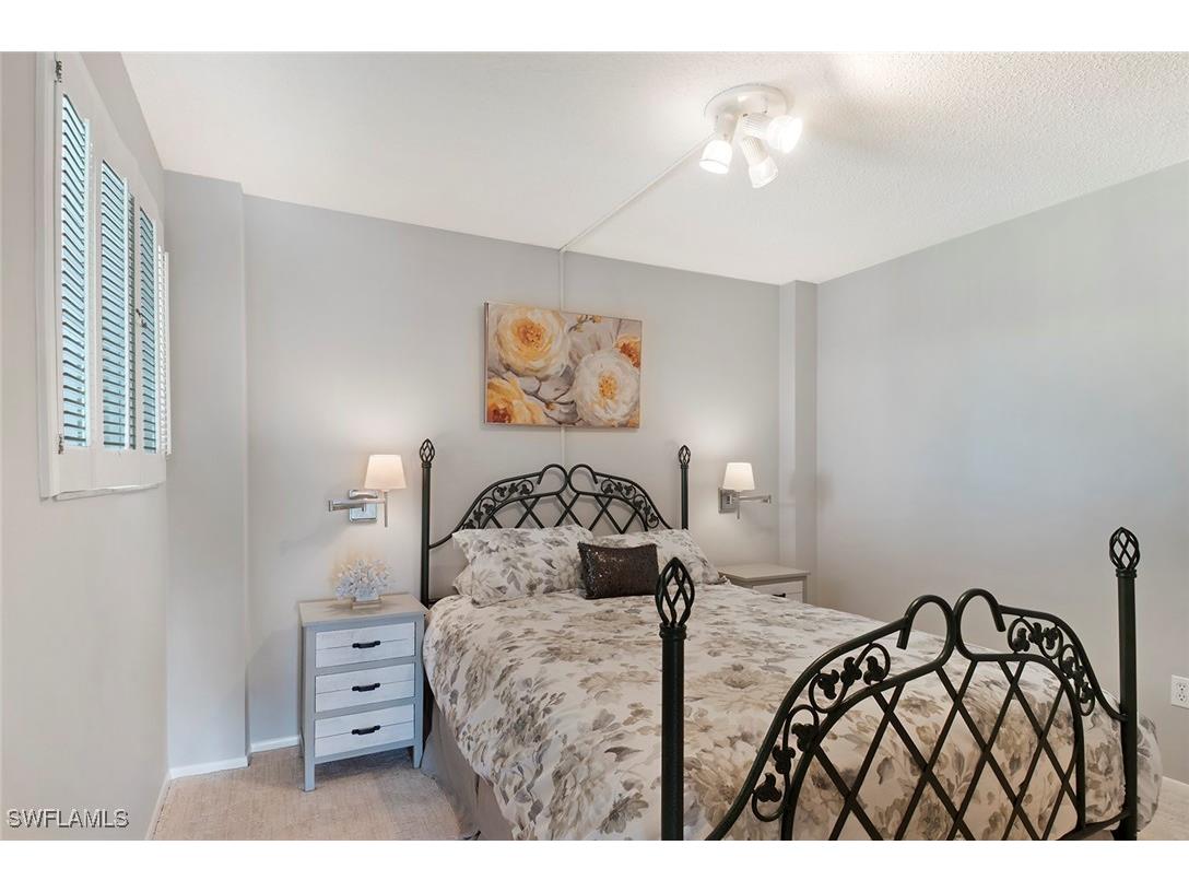 1300 Gulf Shore Boulevard N #406 Naples FL 34102 225068779 image15