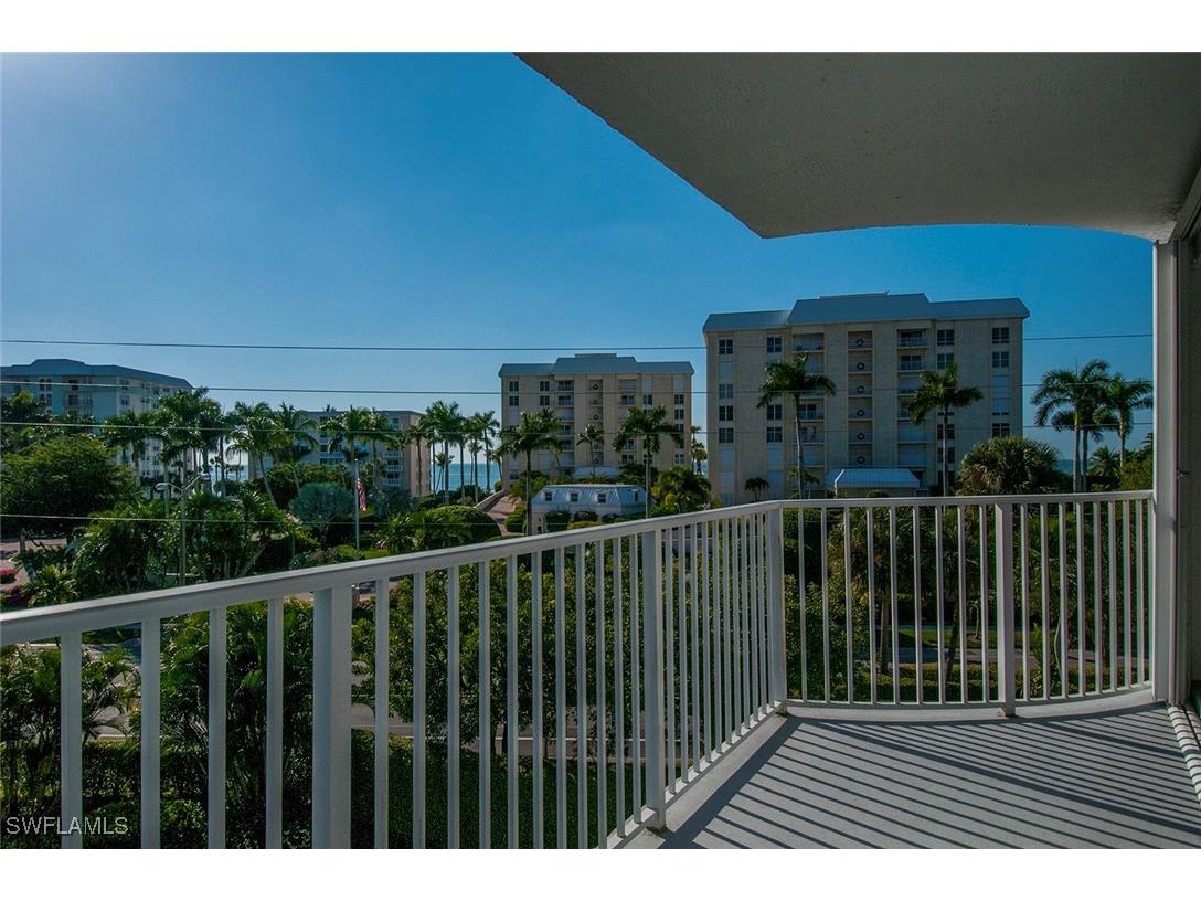 1300 Gulf Shore Boulevard N #406 Naples FL 34102 225068779 image17