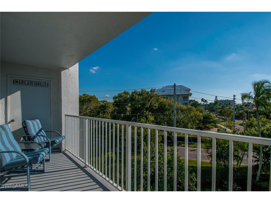 1300 Gulf Shore Boulevard N #406 Naples FL 34102 225068779 image18