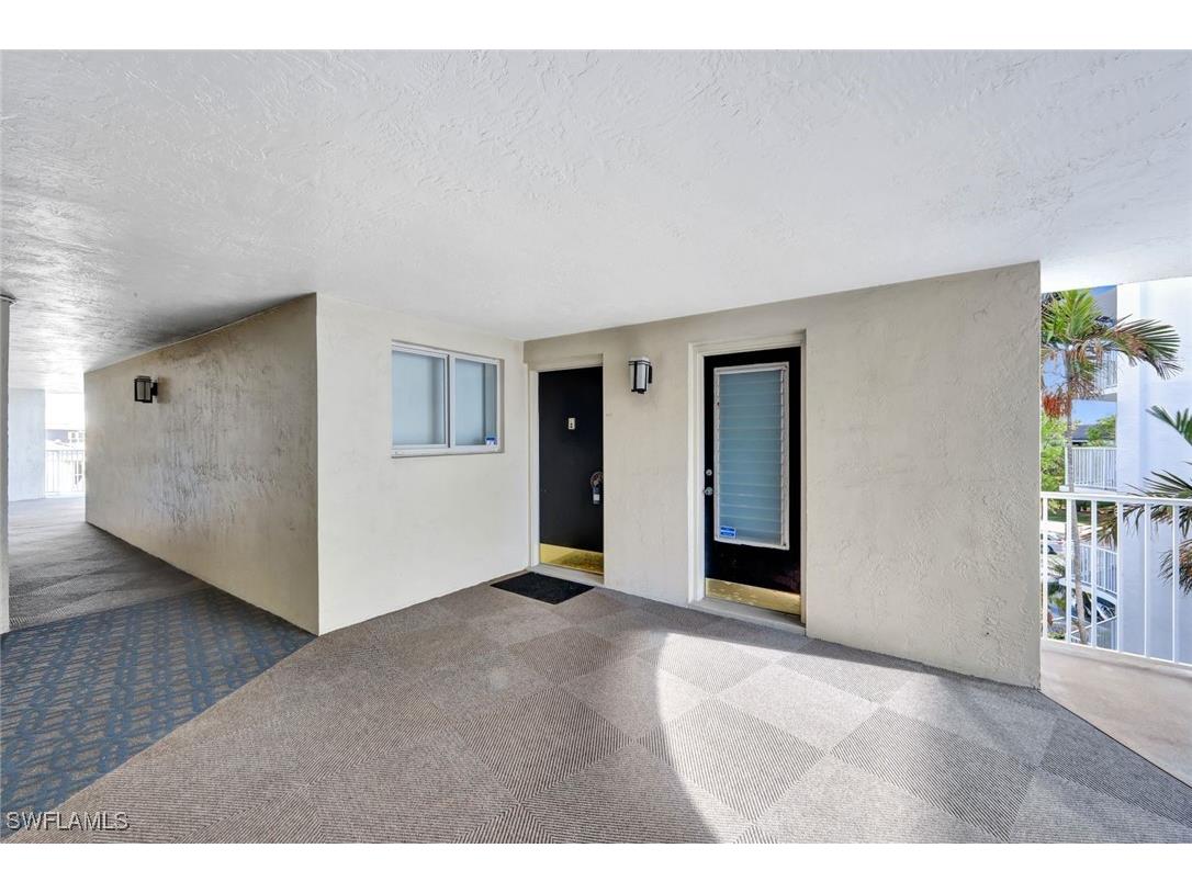 1300 Gulf Shore Boulevard N #407 Naples FL 34102 225082409 image2