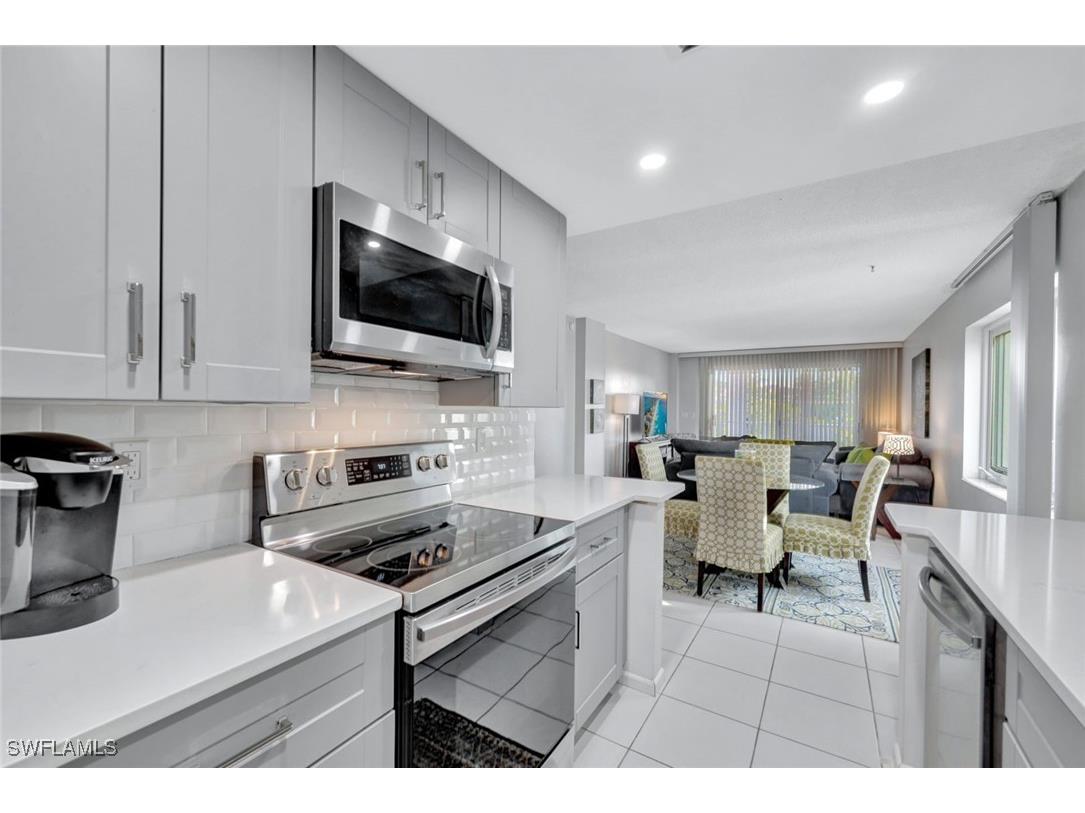 1300 Gulf Shore Boulevard N #407 Naples FL 34102 225082409 image6