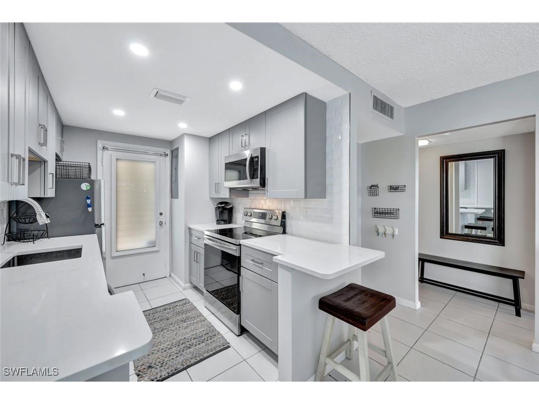 1300 Gulf Shore Boulevard N #407 Naples FL 34102 225082409 image8