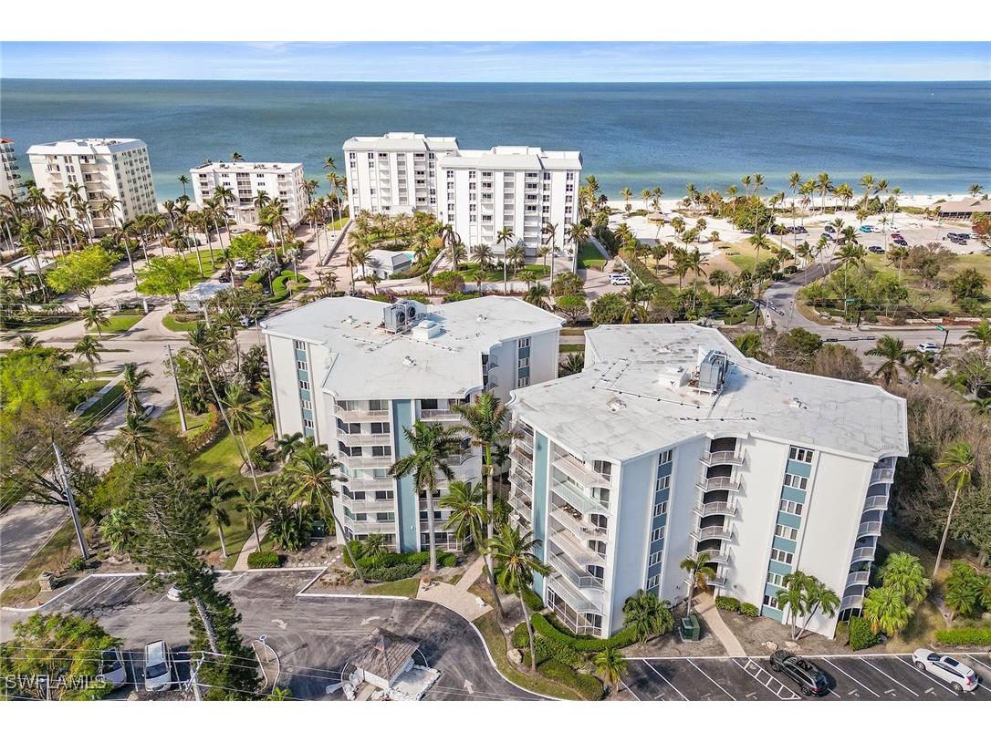 1300 Gulf Shore Boulevard N #511 Naples FL 34102 225074311 image1