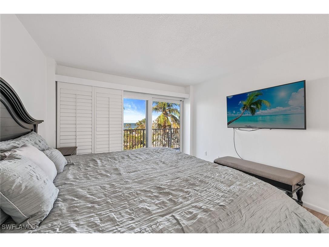 1300 Gulf Shore Boulevard N #511 Naples FL 34102 225074311 image3