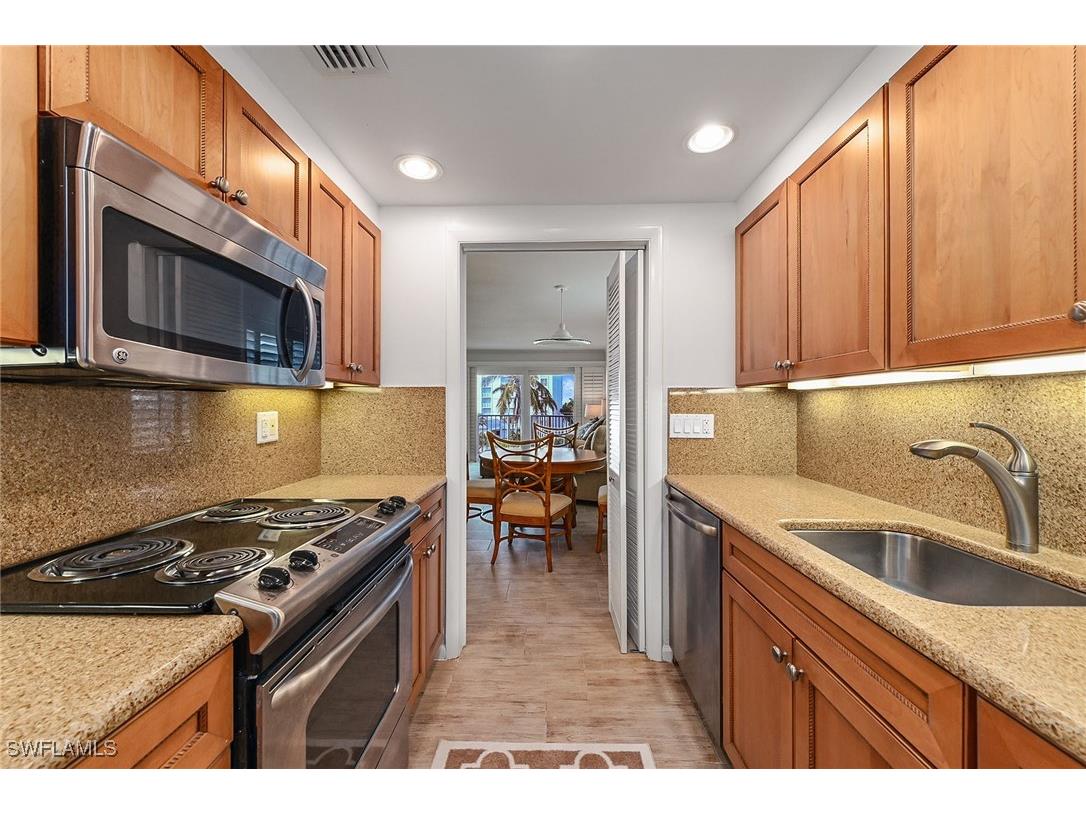 1300 Gulf Shore Boulevard N #511 Naples FL 34102 225074311 image7