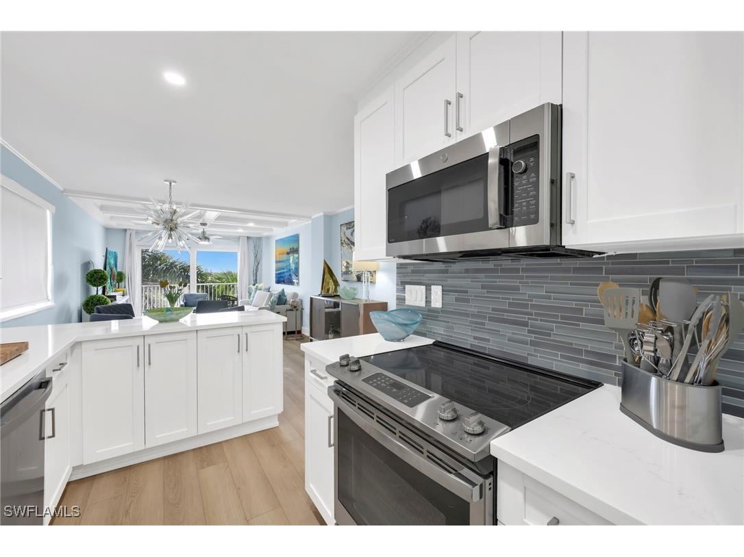 1300 Gulf Shore Boulevard N #700 Naples FL 34102 225064355 image8