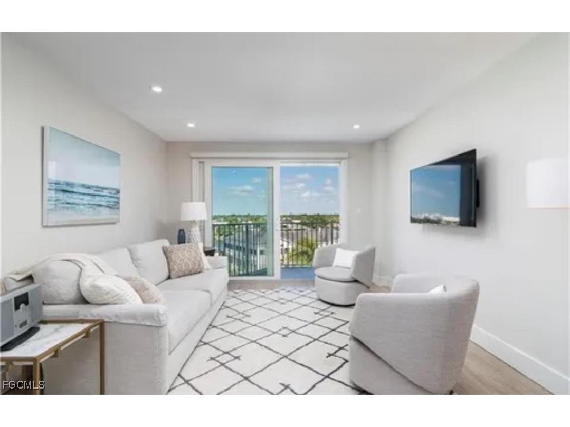 1300 Gulf Shore Boulevard N #701 Naples FL 34102 2025019174 image11