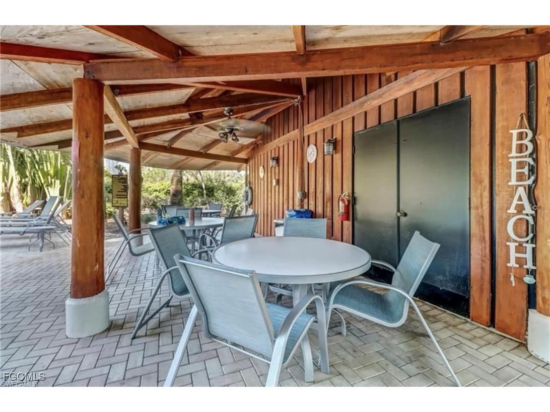 1300 Gulf Shore Boulevard N #701 Naples FL 34102 2025019174 image18