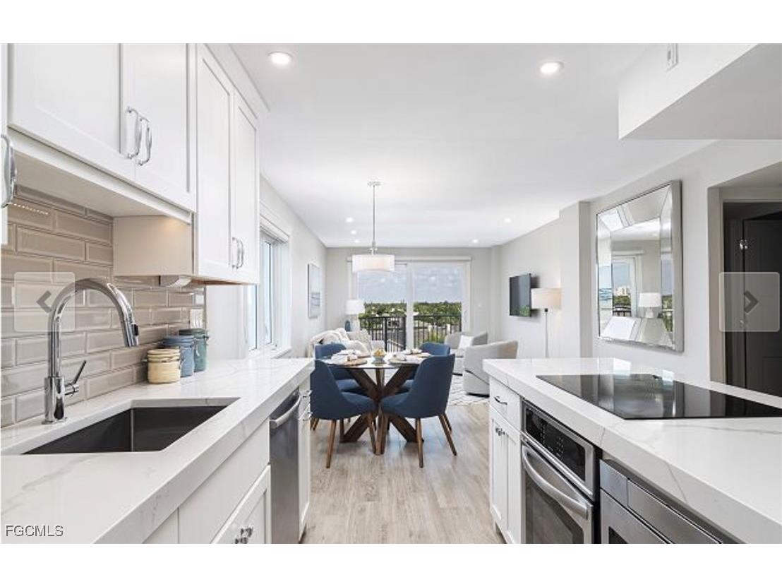 1300 Gulf Shore Boulevard N #701 Naples FL 34102 2025019174 image8