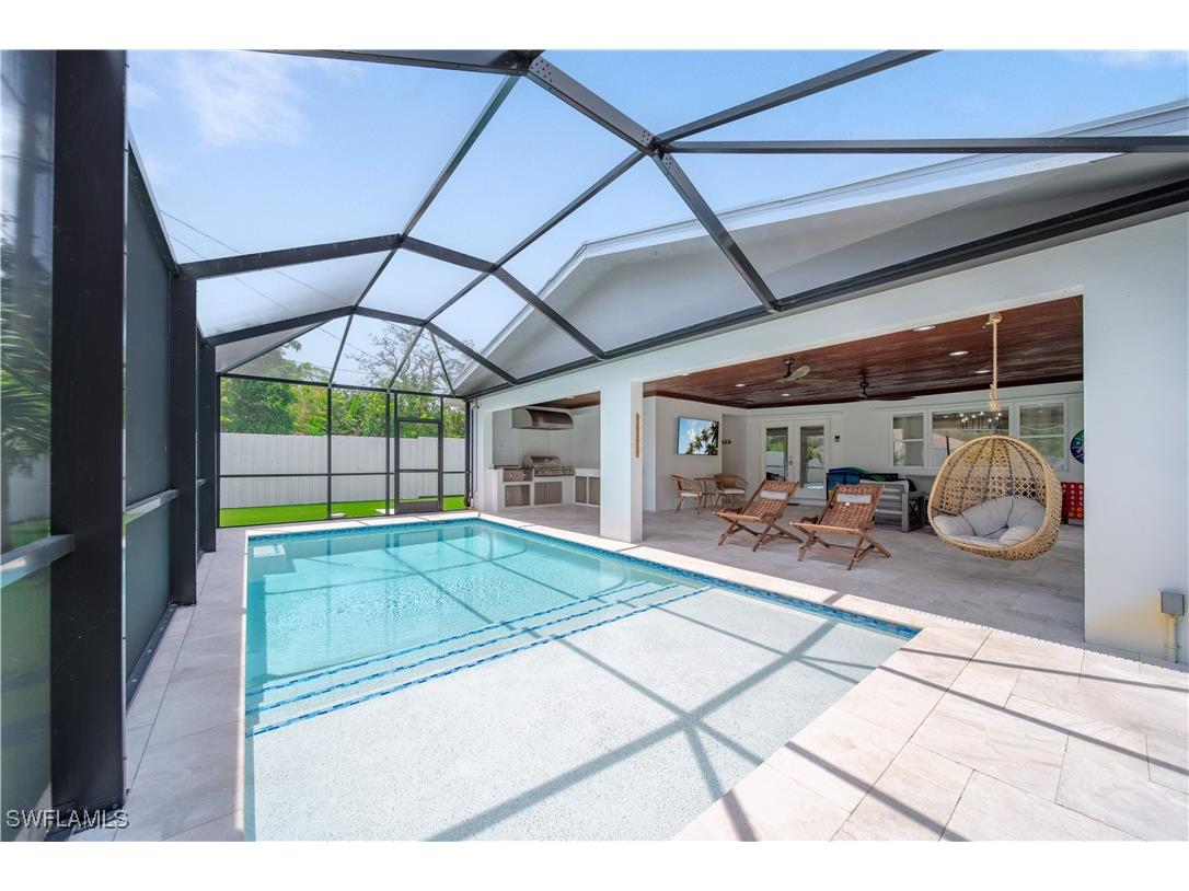 1300 Hilltop Drive Naples FL 34103 225047310 image1