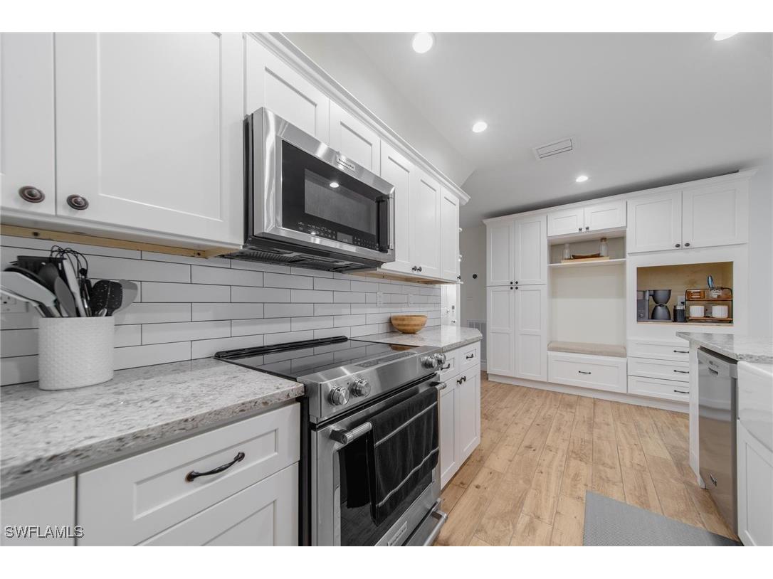 1300 Hilltop Drive Naples FL 34103 225047310 image12