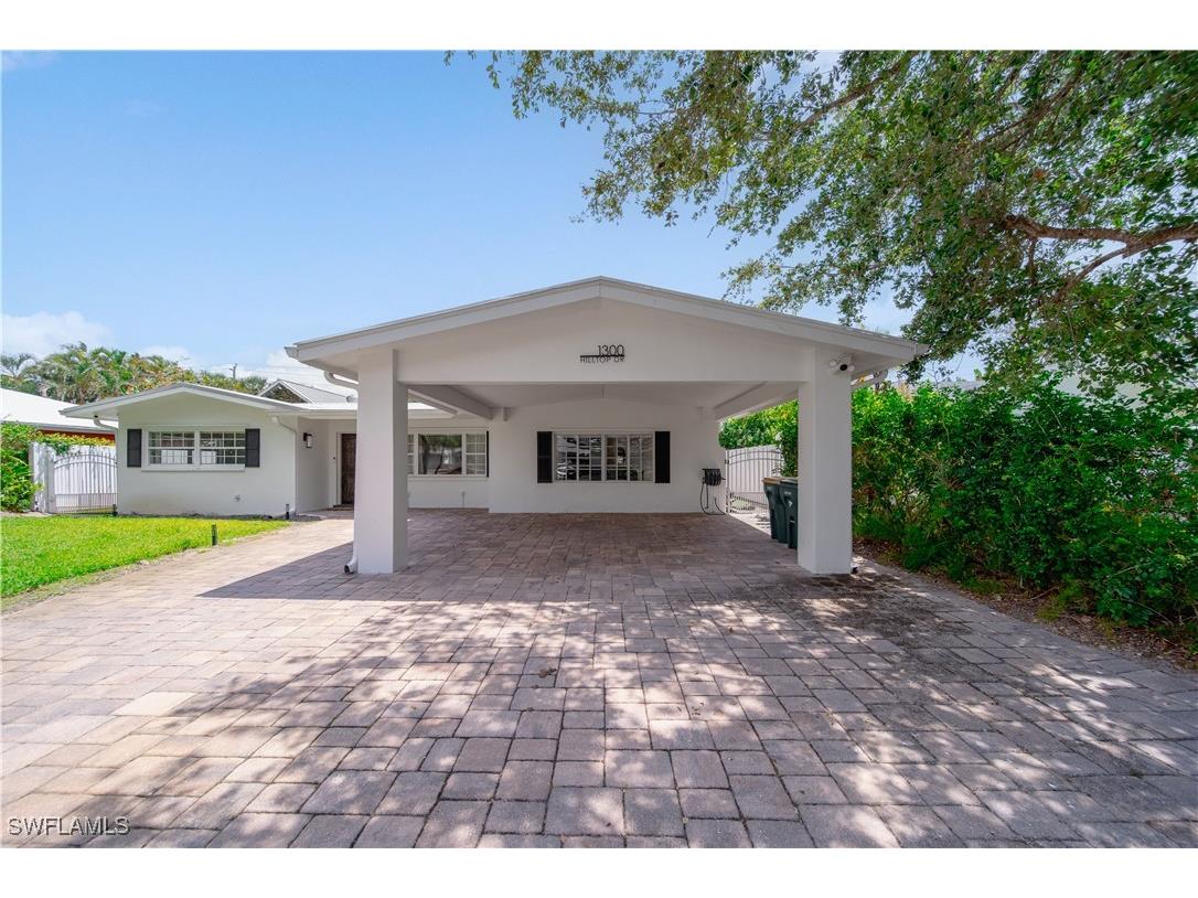 1300 Hilltop Drive Naples FL 34103 225047310 image4