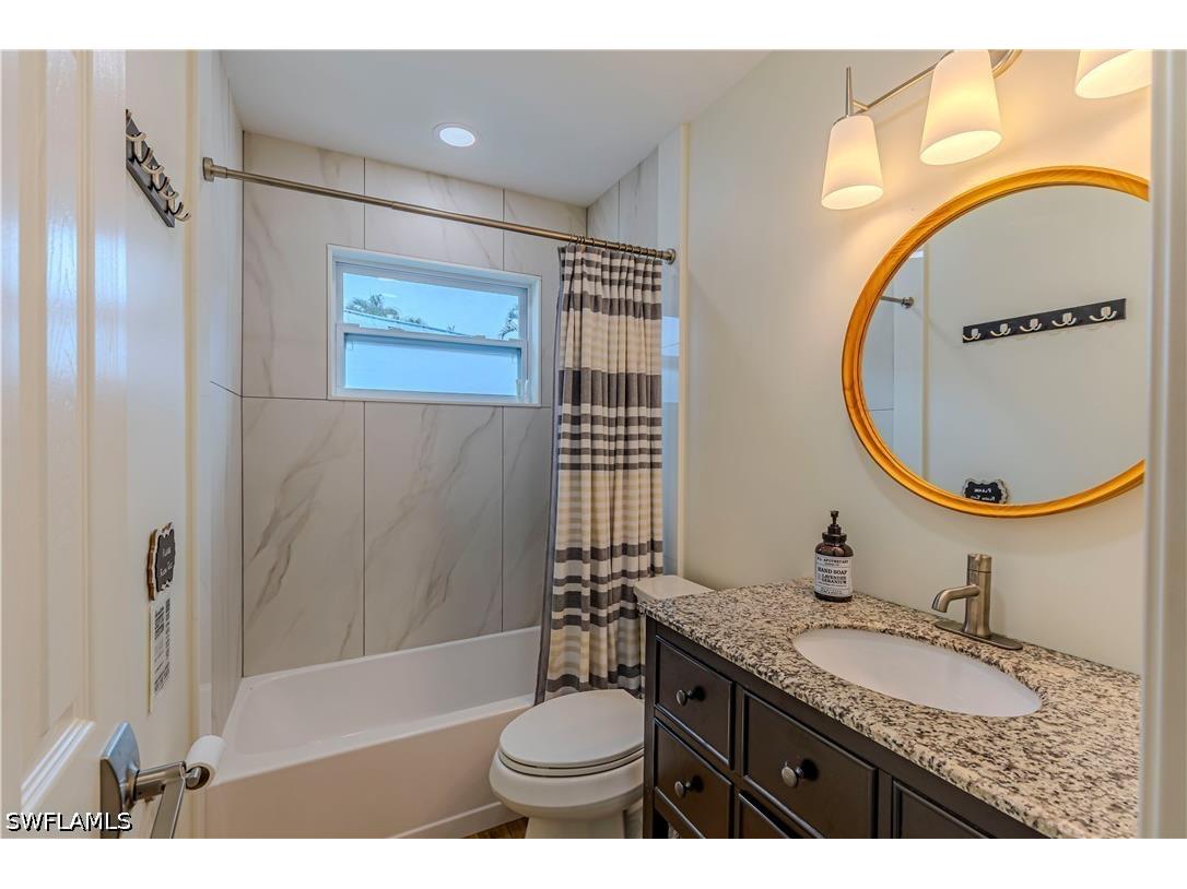 1300 Hilltop Drive Naples FL 34103 226024560 image21