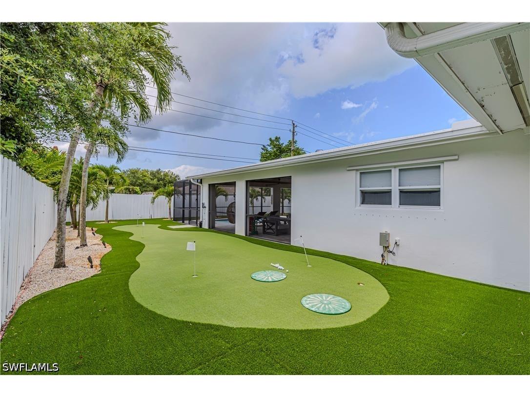 1300 Hilltop Drive Naples FL 34103 226024560 image28
