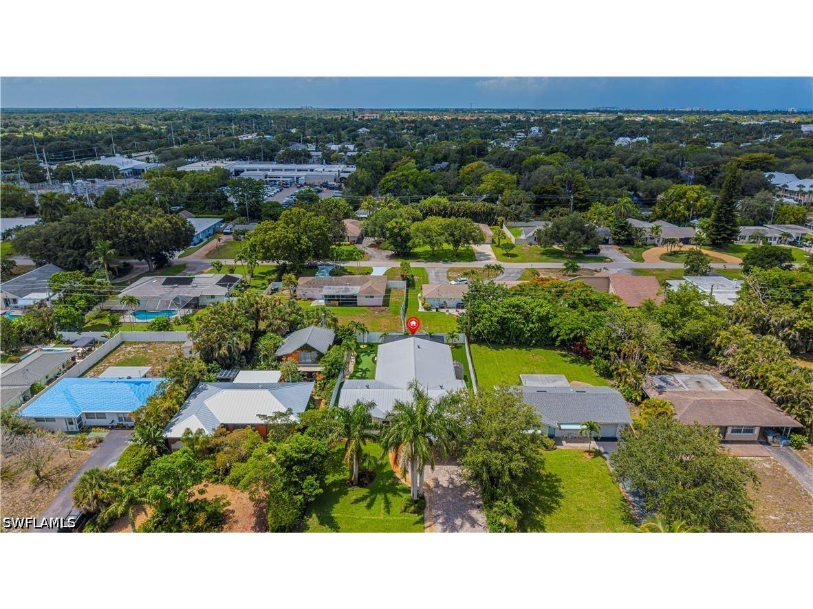 1300 Hilltop Drive Naples FL 34103 226024560 image32