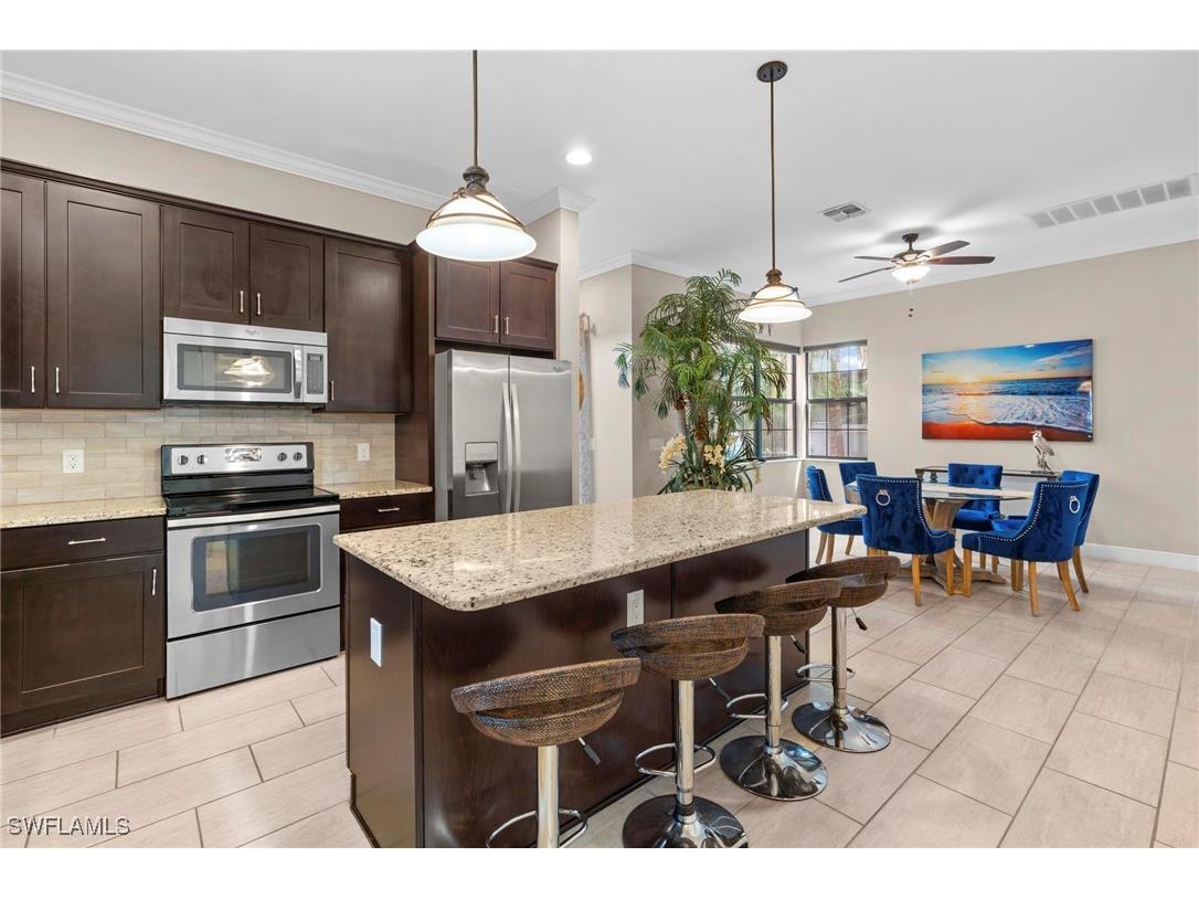 1300 Kendari Terrace Naples FL 34113 225074795 image10