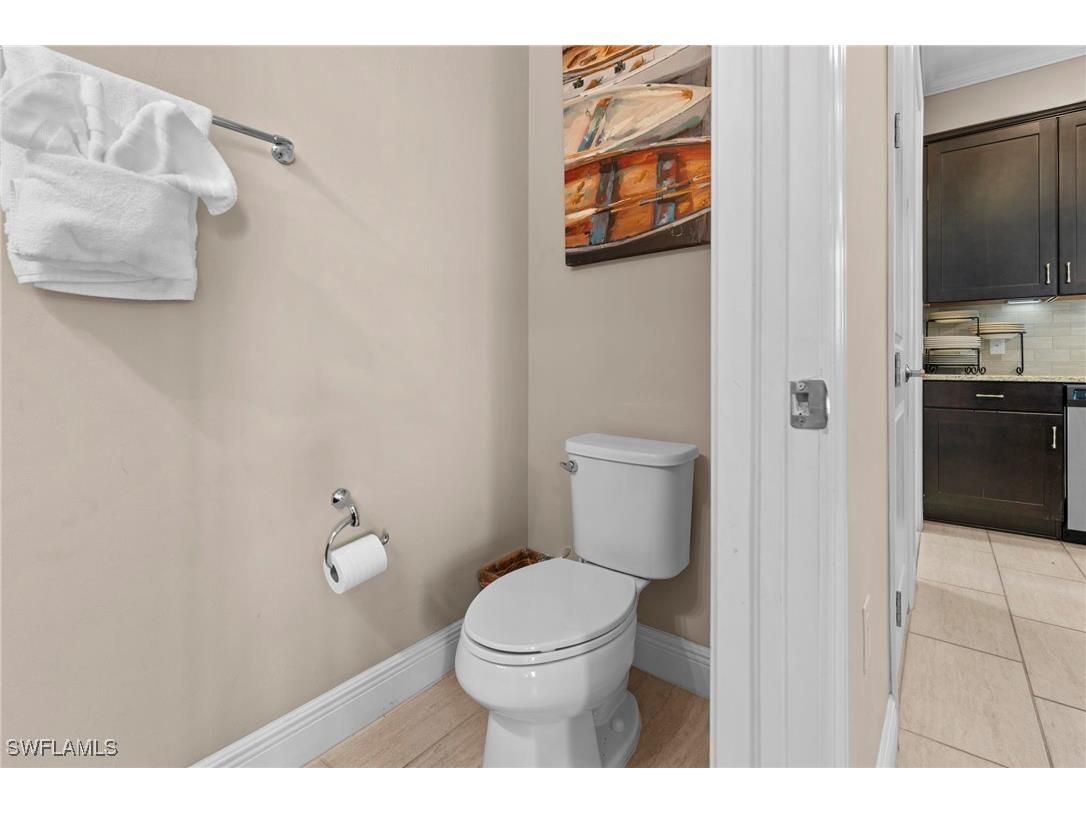 1300 Kendari Terrace Naples FL 34113 225074795 image14