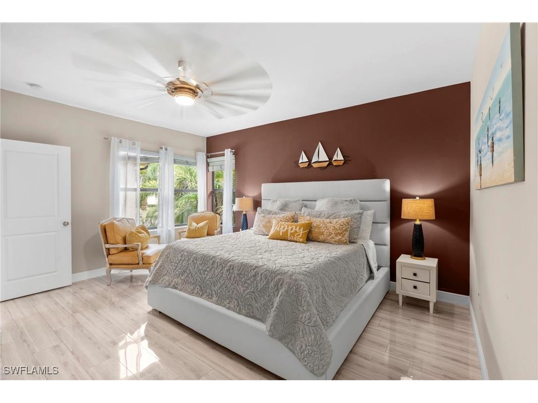 1300 Kendari Terrace Naples FL 34113 225074795 image18