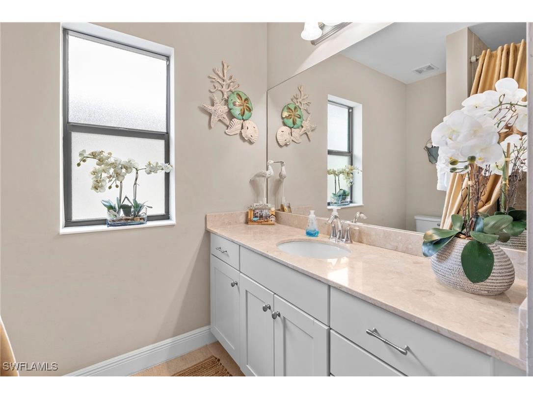 1300 Kendari Terrace Naples FL 34113 225074795 image21