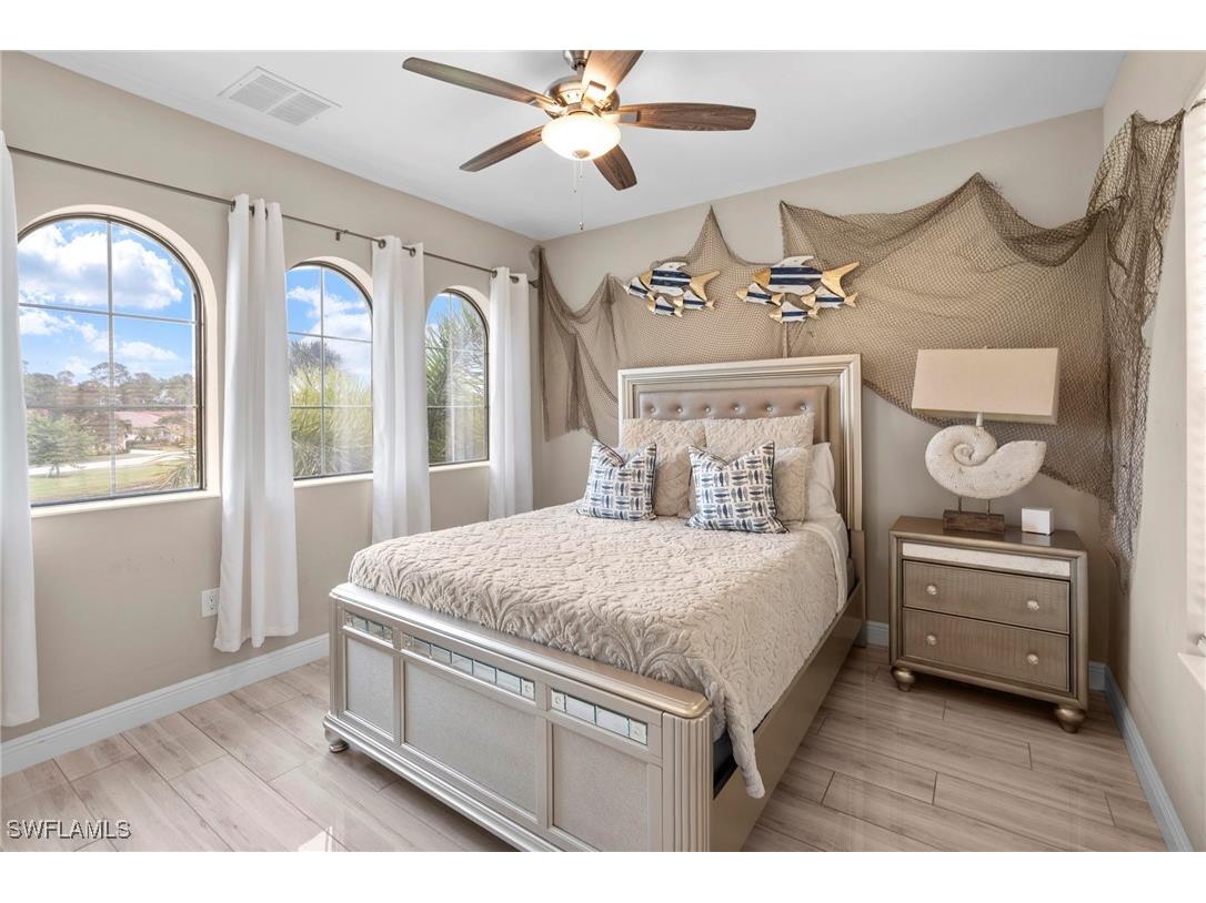 1300 Kendari Terrace Naples FL 34113 225074795 image5