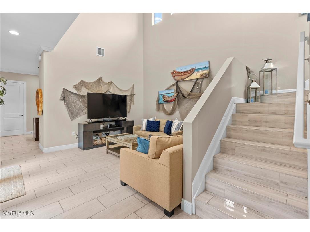 1300 Kendari Terrace Naples FL 34113 225074795 image6