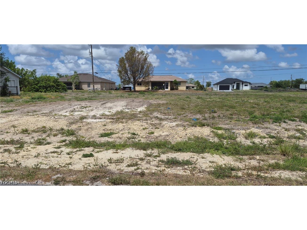 1300 NE 13th Avenue Cape Coral FL 33909 2026019217 image1