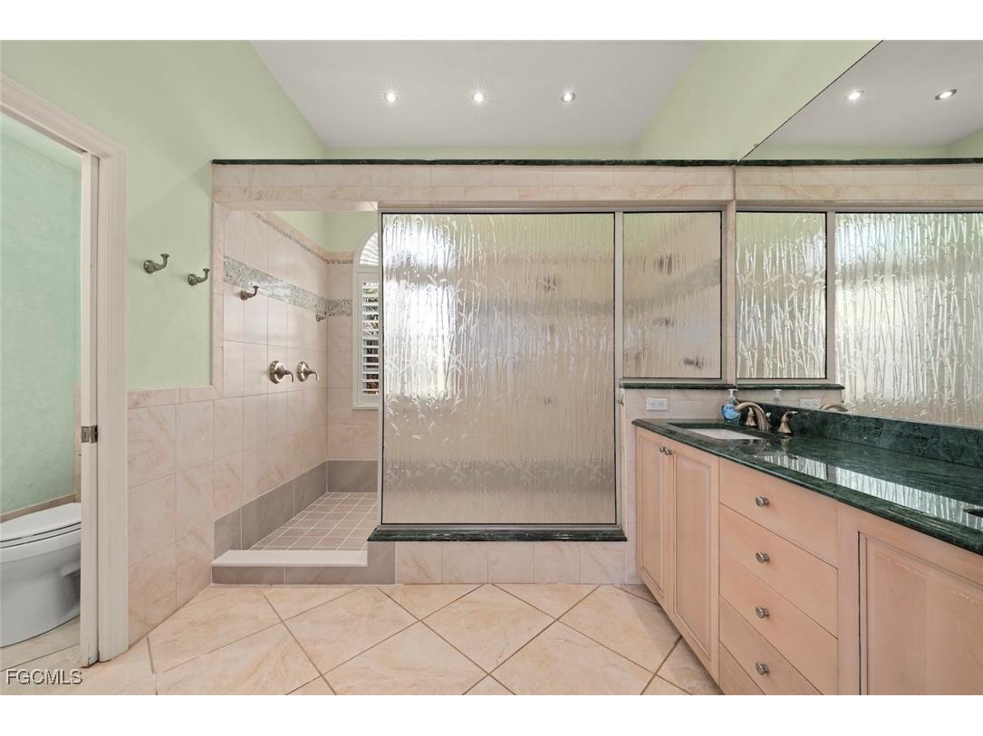 1300 Par View Drive Sanibel FL 33957 2025016441 image25