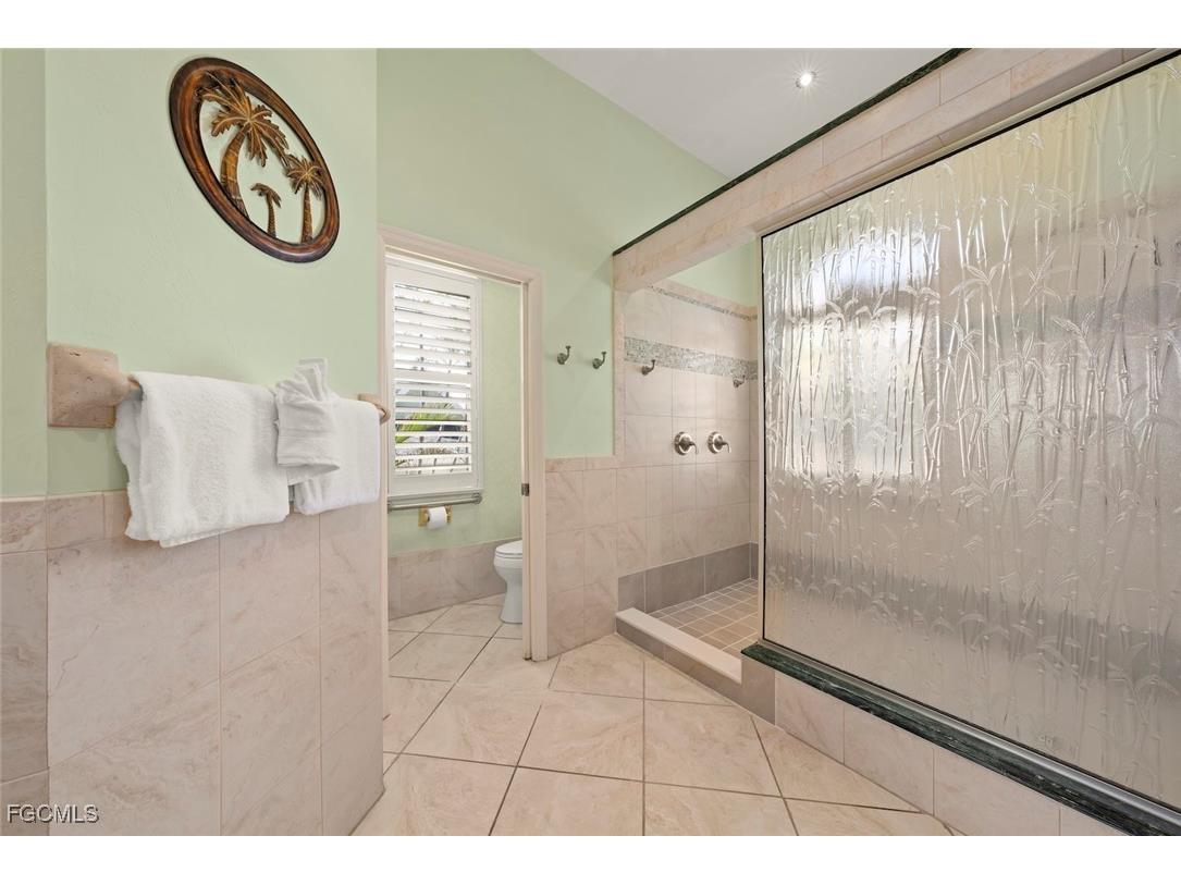 1300 Par View Drive Sanibel FL 33957 2025016441 image26