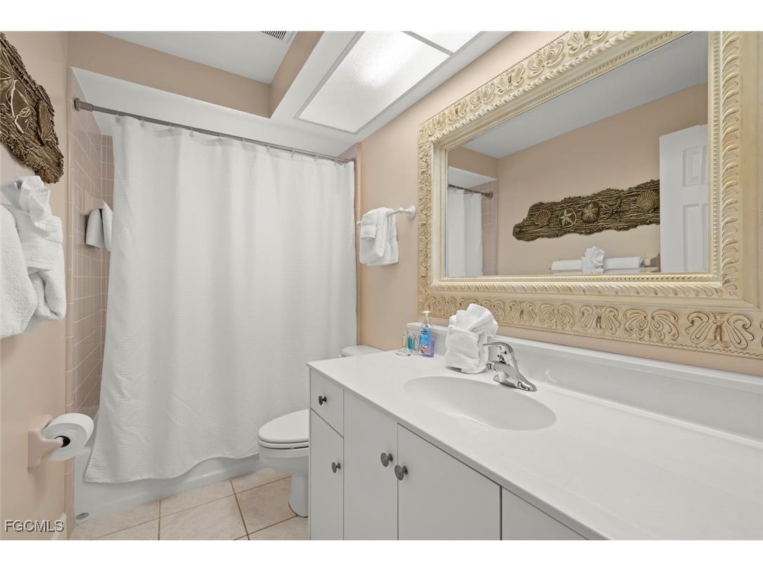 1300 Par View Drive Sanibel FL 33957 2025016441 image34