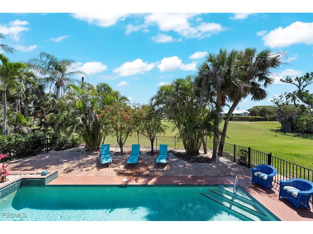 1300 Par View Drive Sanibel FL 33957 2025016441 image38