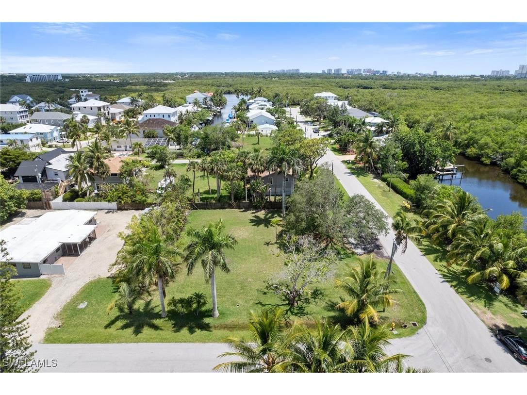 1300 Venetian Way Naples FL 34110 225071444 image6