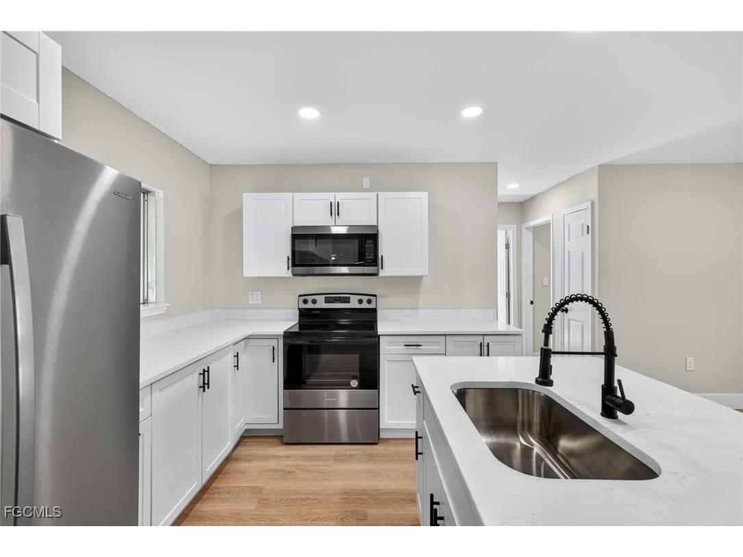 1300 Waite Drive North Fort Myers FL 33903 2025007608 image27