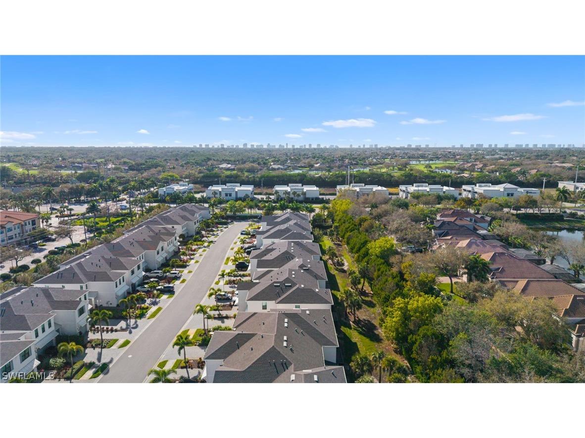 13005 Pembroke Drive Naples FL 34105 226010246 image44