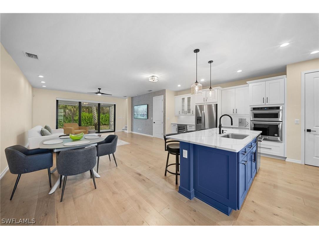 13005 Pembroke Drive Naples FL 34105 226010246 image8