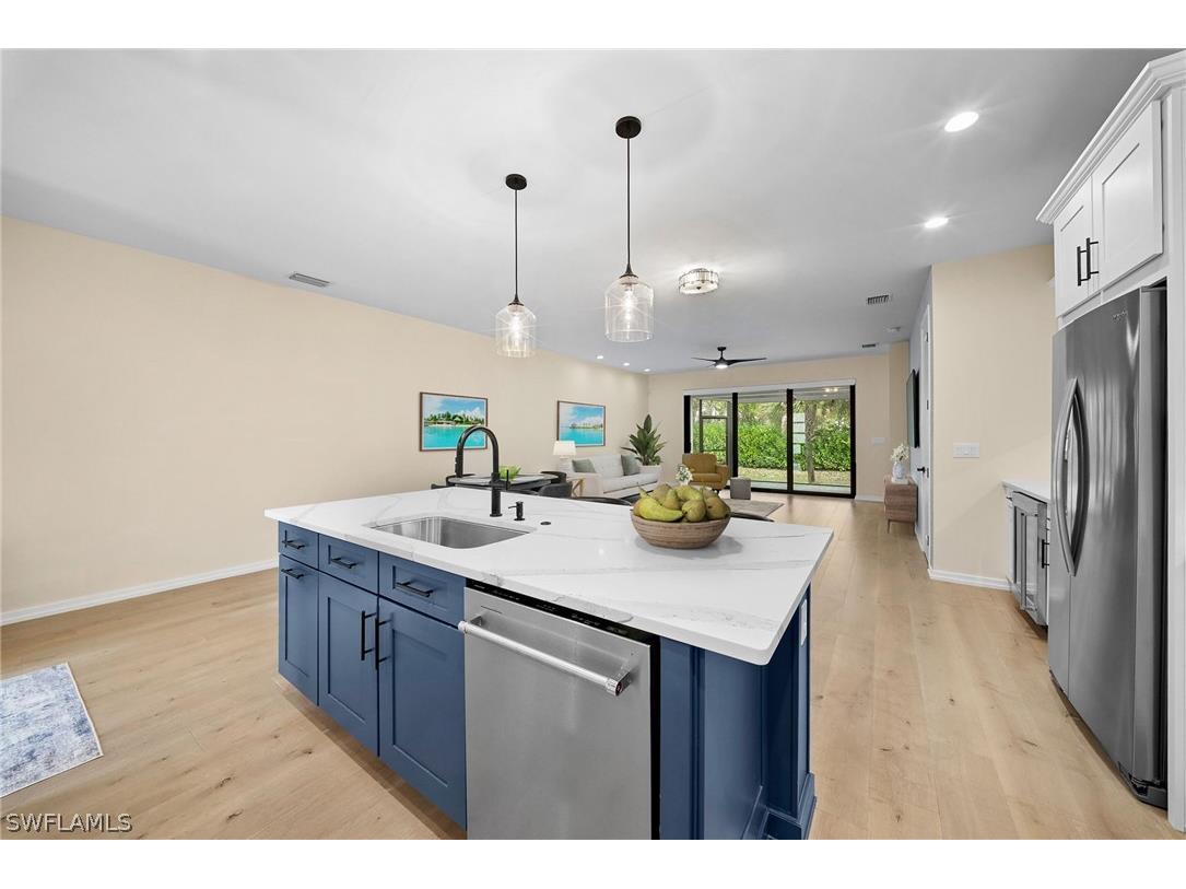 13005 Pembroke Drive Naples FL 34105 226010246 image9