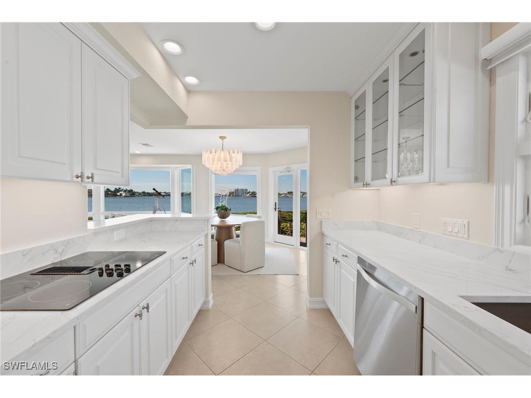 1301 Chesapeake Avenue #1B Naples FL 34102 225078086 image8