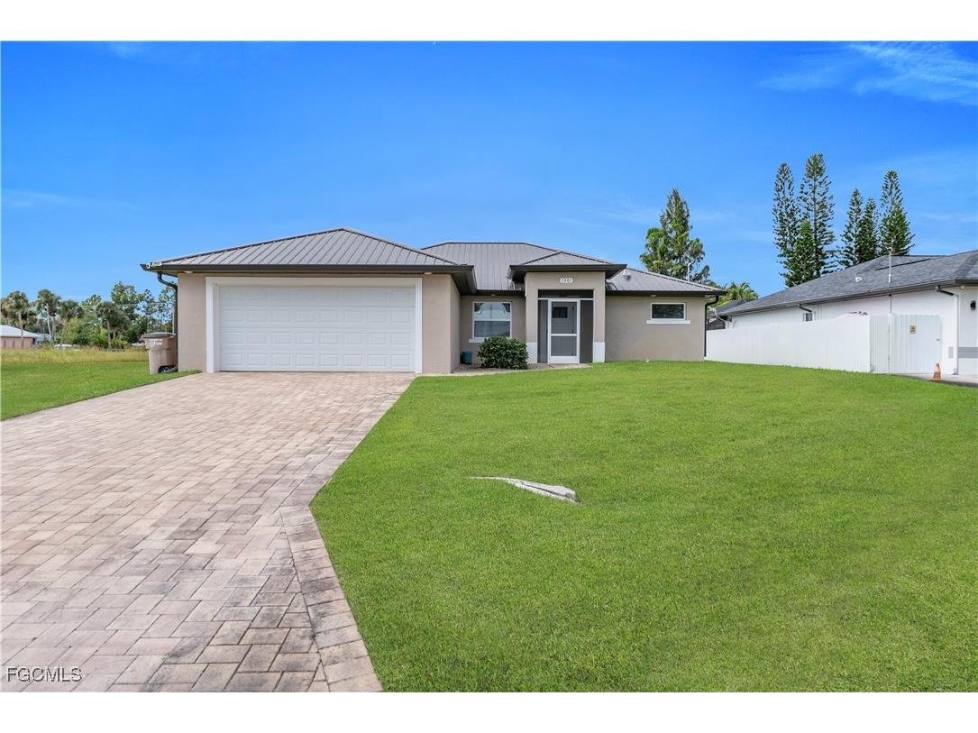 1301 Dorothy Avenue N Lehigh Acres FL 33971 2025019962 image1