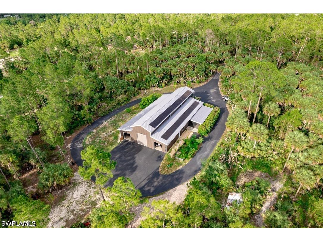 1301 Ivy Way Naples FL 34117 226022523 image4