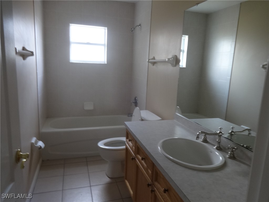 1301 NE 12th Place Cape Coral FL 33909 225052952 image10