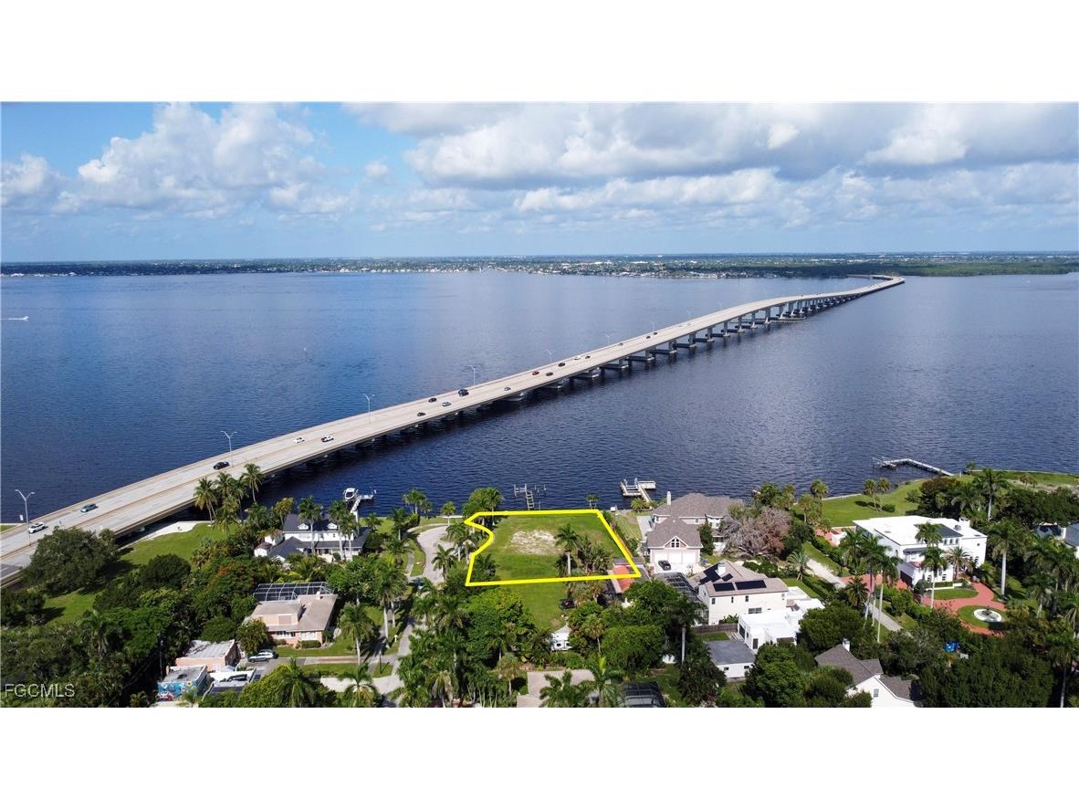 1301 Rio Vista Avenue Fort Myers FL 33901 2025008462 image17