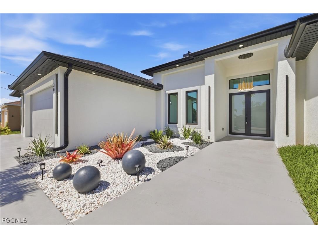 1301 SW 13th Street Cape Coral FL 33991 2026012564 image2
