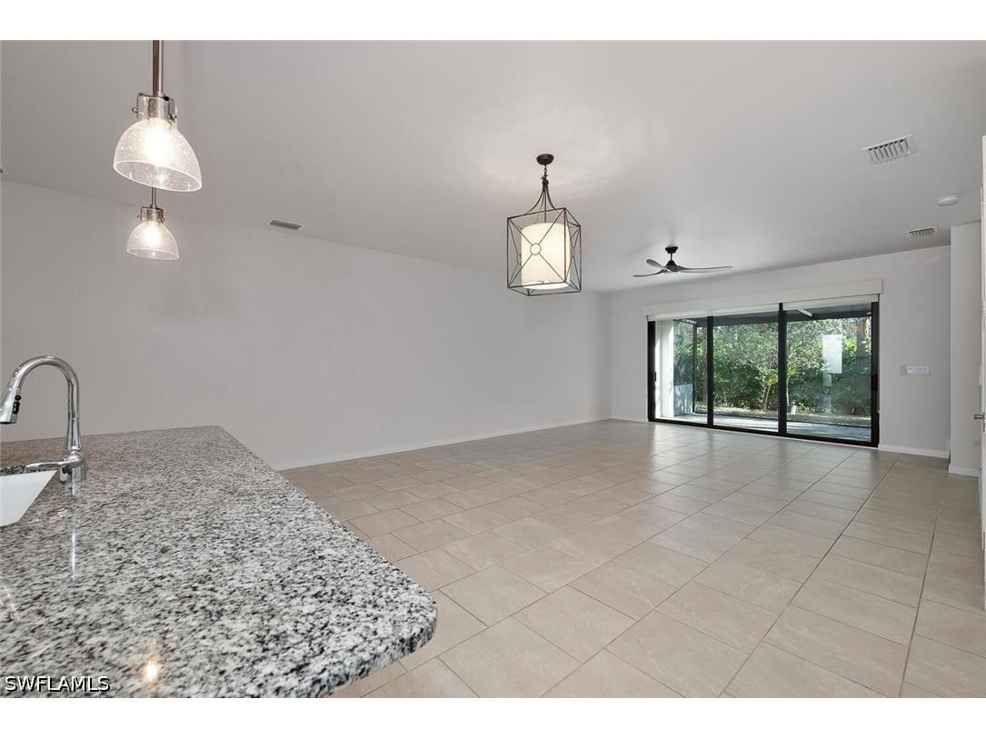 13010 Pembroke Drive Naples FL 34105 226014156 image7