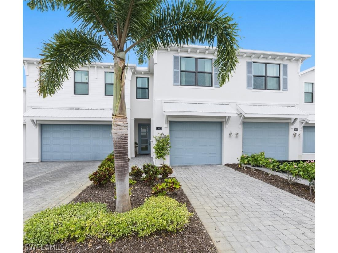 13017 Pembroke Drive Naples FL 34105 226012051 image1