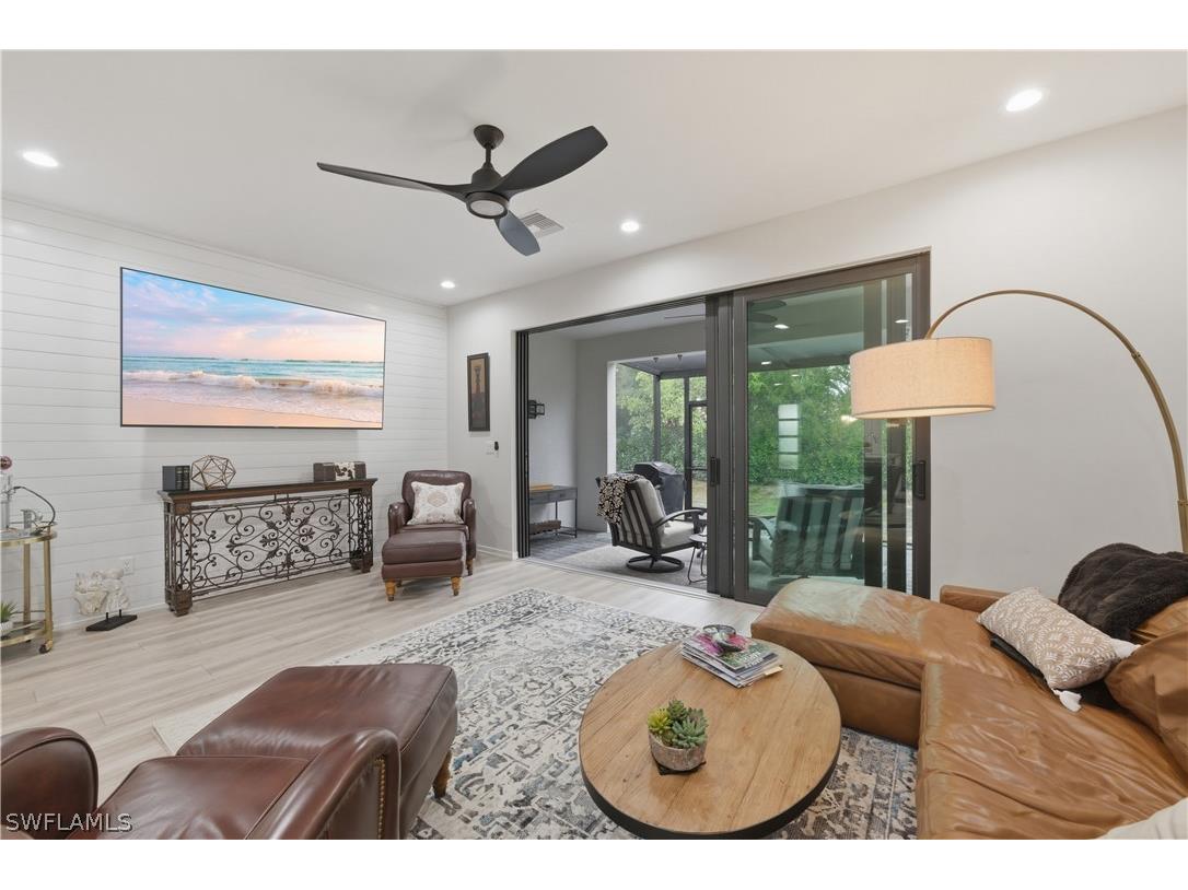 13017 Pembroke Drive Naples FL 34105 226012051 image10