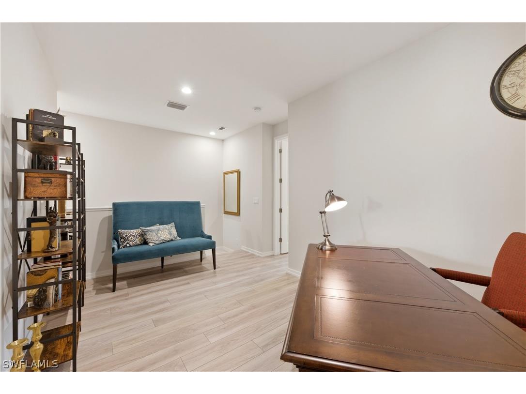 13017 Pembroke Drive Naples FL 34105 226012051 image16