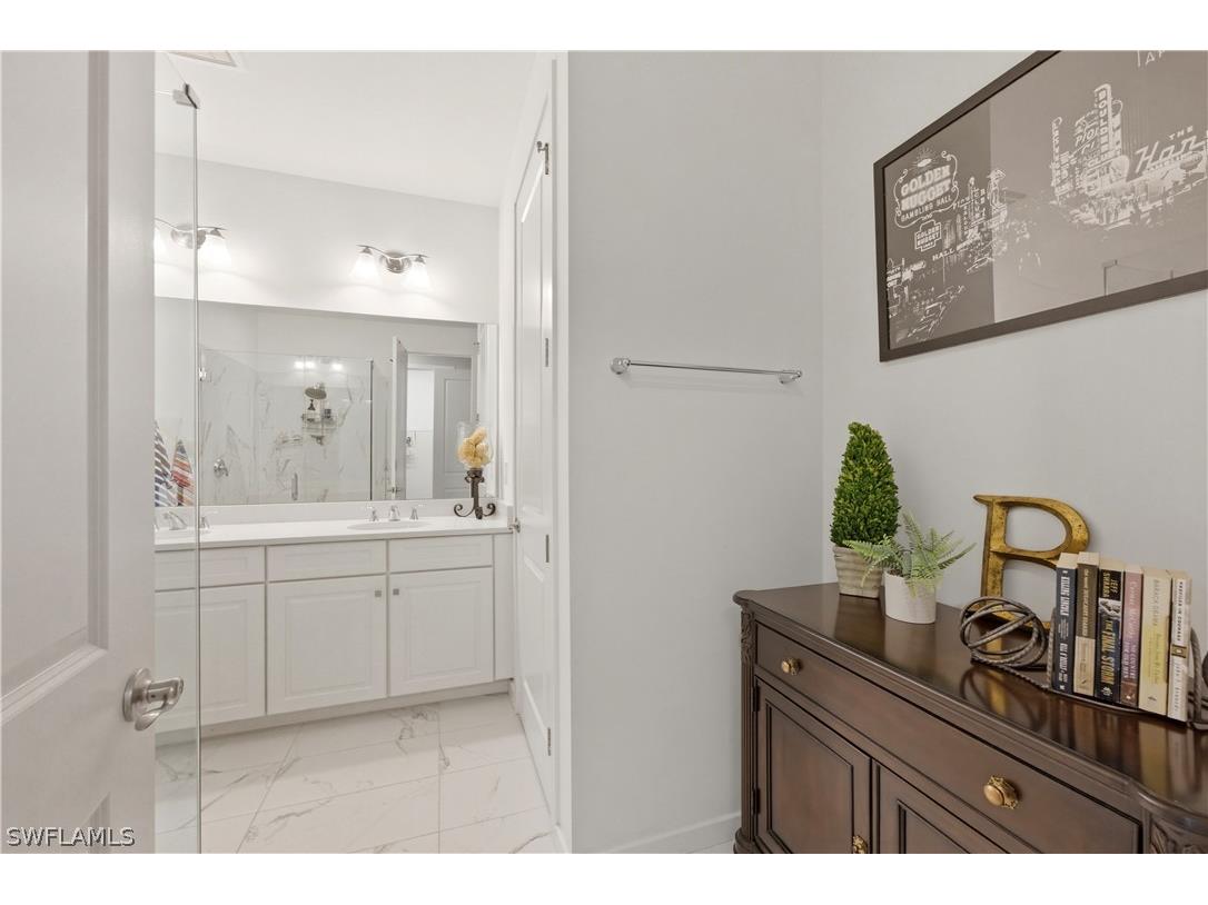 13017 Pembroke Drive Naples FL 34105 226012051 image19