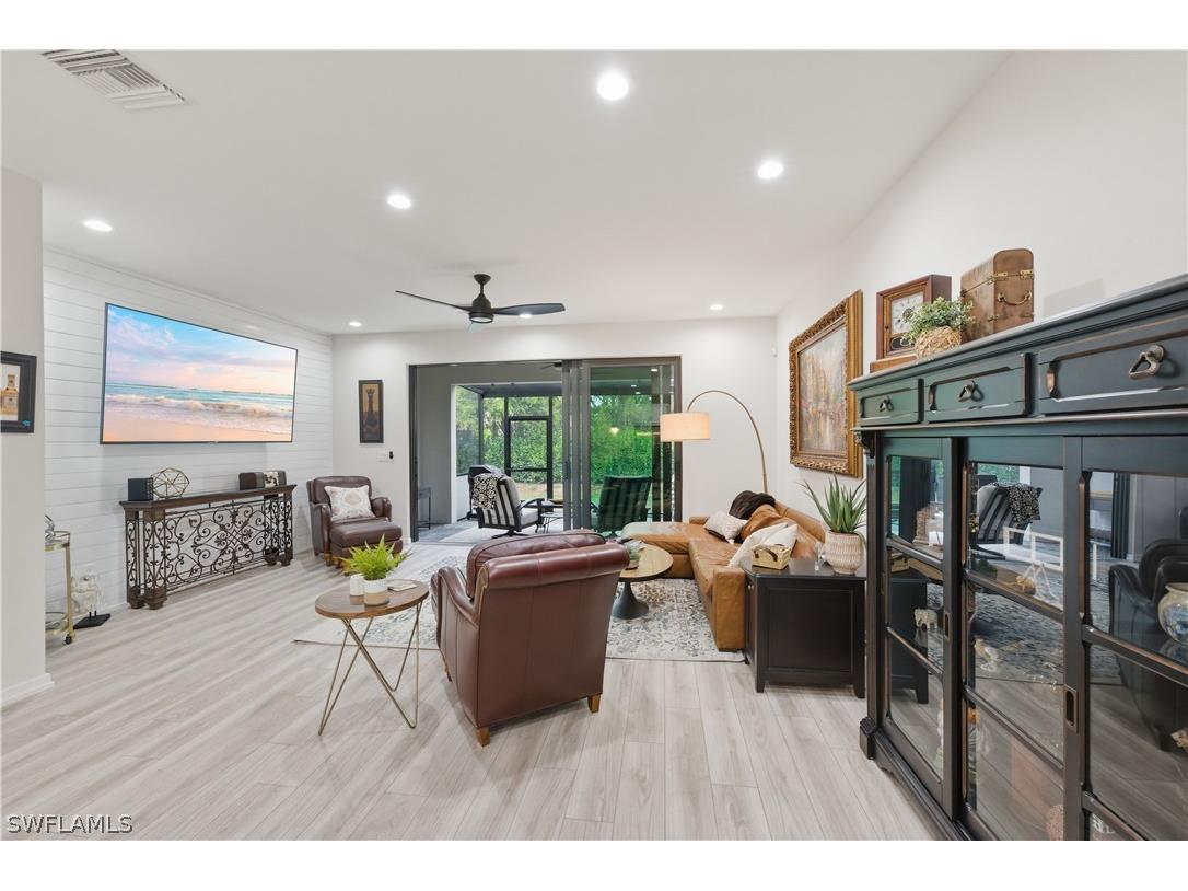 13017 Pembroke Drive Naples FL 34105 226012051 image9
