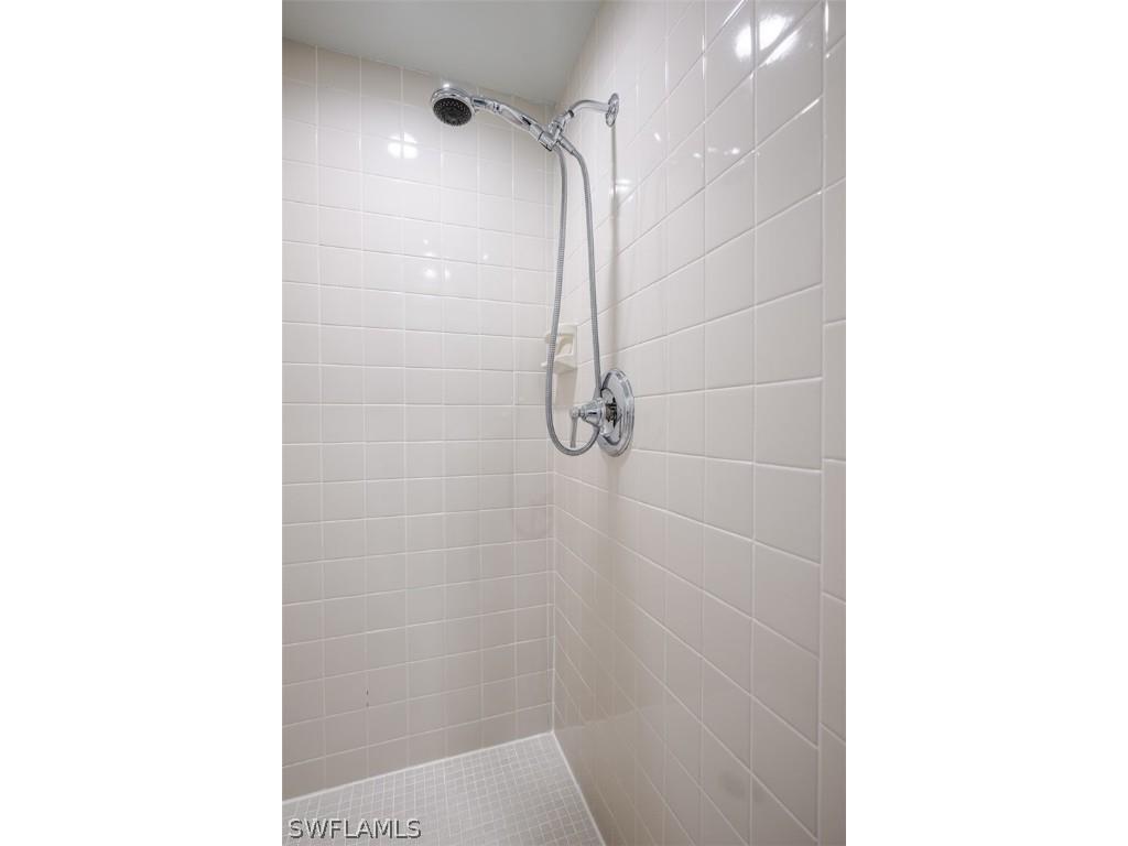 1302 Chesapeake Avenue #A3 Naples FL 34102 226008397 image30