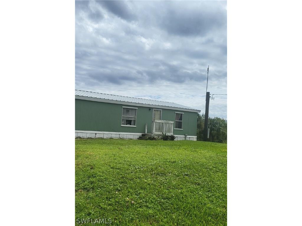 1302 Click Drive Moore Haven FL 33471 222076270 image1